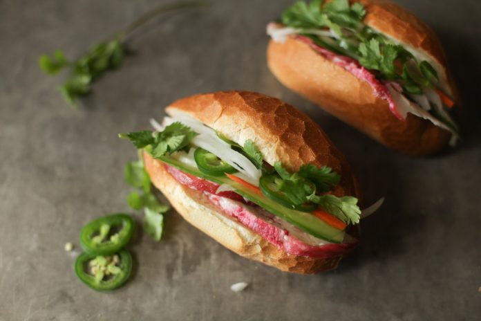 roll-play-fairfax-banh-mi Bánh mì Việt - ảnh minh họa